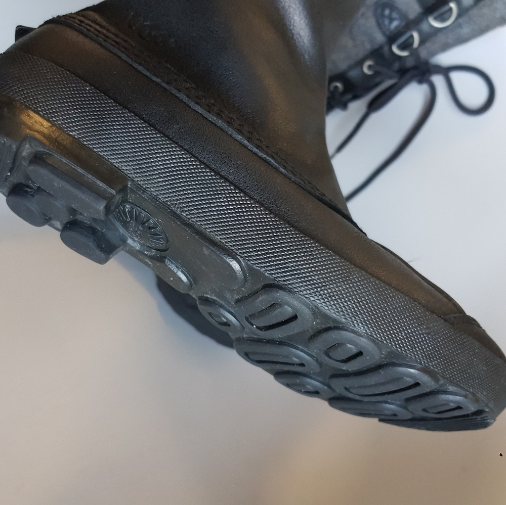 Ugg shearling waterproof tall leather boots - Picture 5 of 13